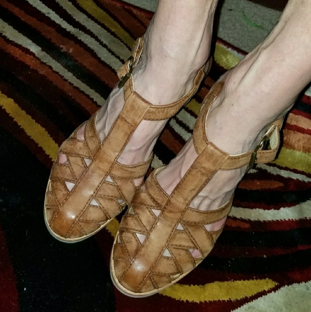 Women's FRYE Wedge Leather Shoes.